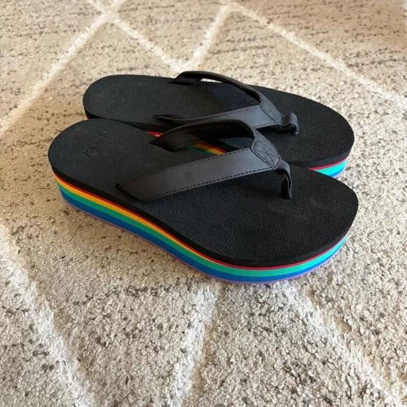 Sanuk Stacker Flatform Womens 8 Rainbow Flip Flop Black Sandals Summer Beach - Picture 3 of 6